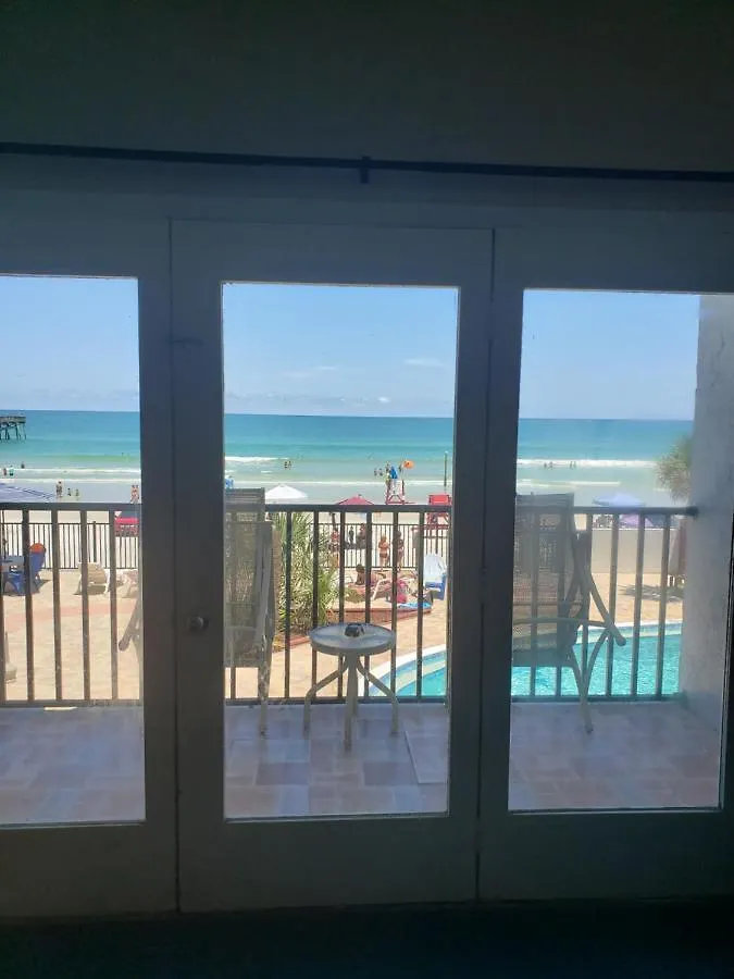 Aparthotel Beach Quarters Daytona Wilbur-by-the-Sea