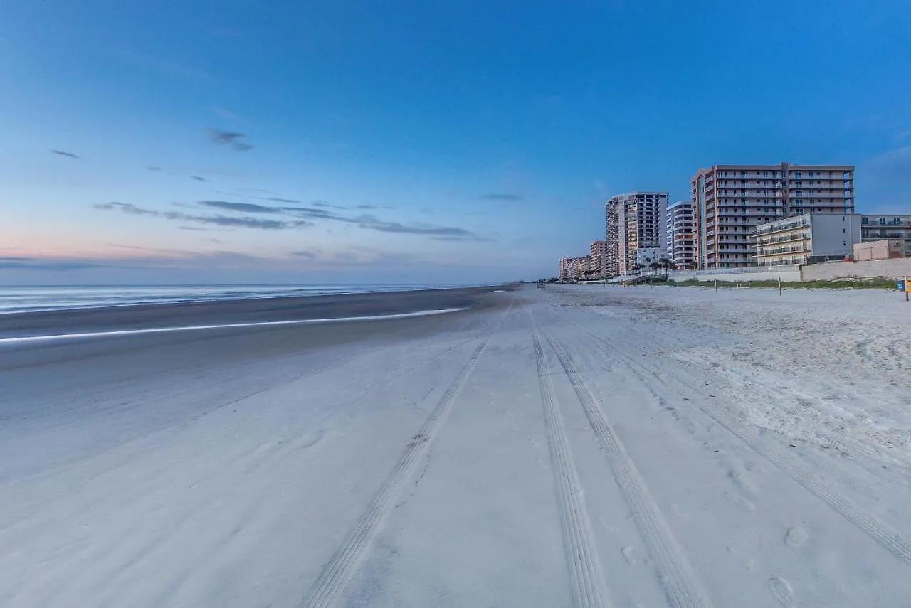 Beach Quarters Daytona Wilbur-by-the-Sea 3*,  USA